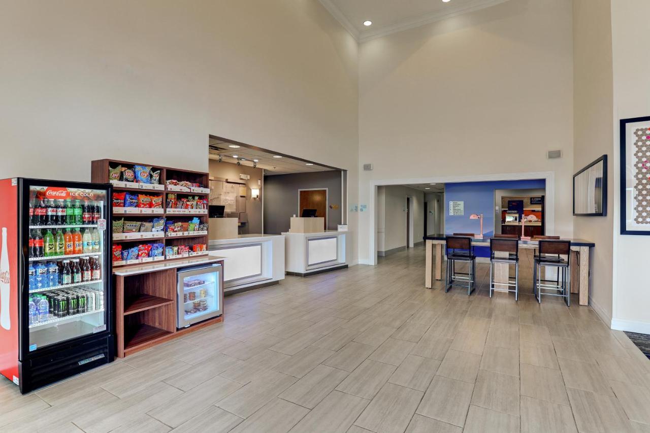 Holiday Inn Express Campbellsville By Ihg Exterior foto