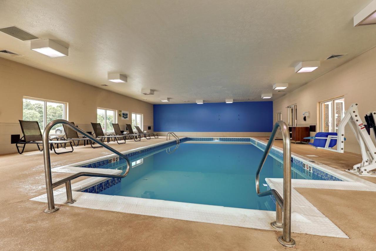 Holiday Inn Express Campbellsville By Ihg Exterior foto